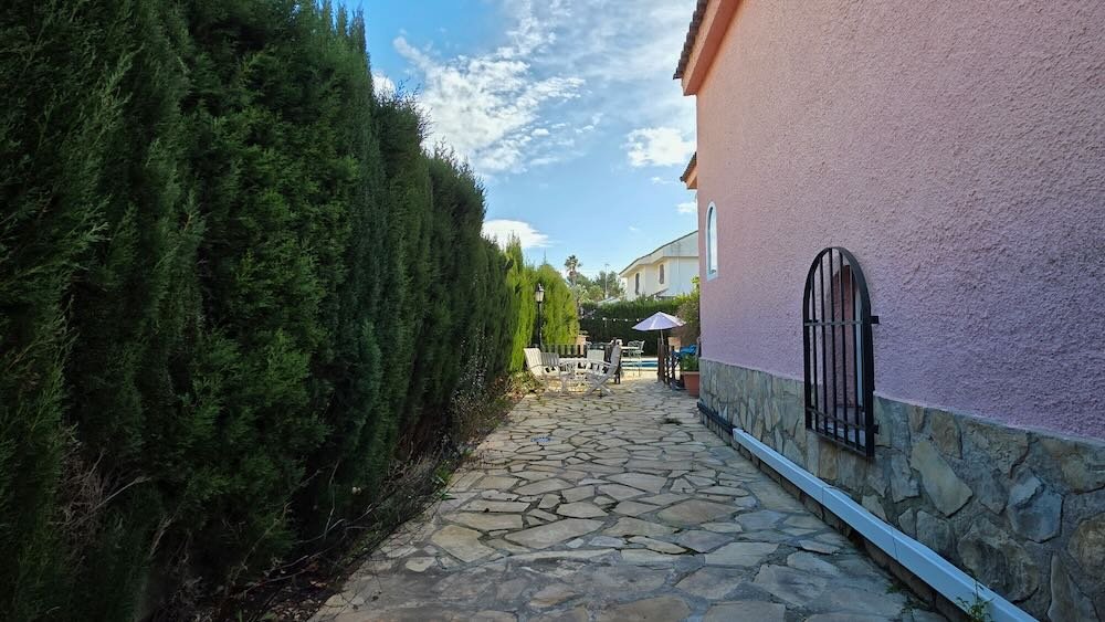 Property 2458 - Image 10